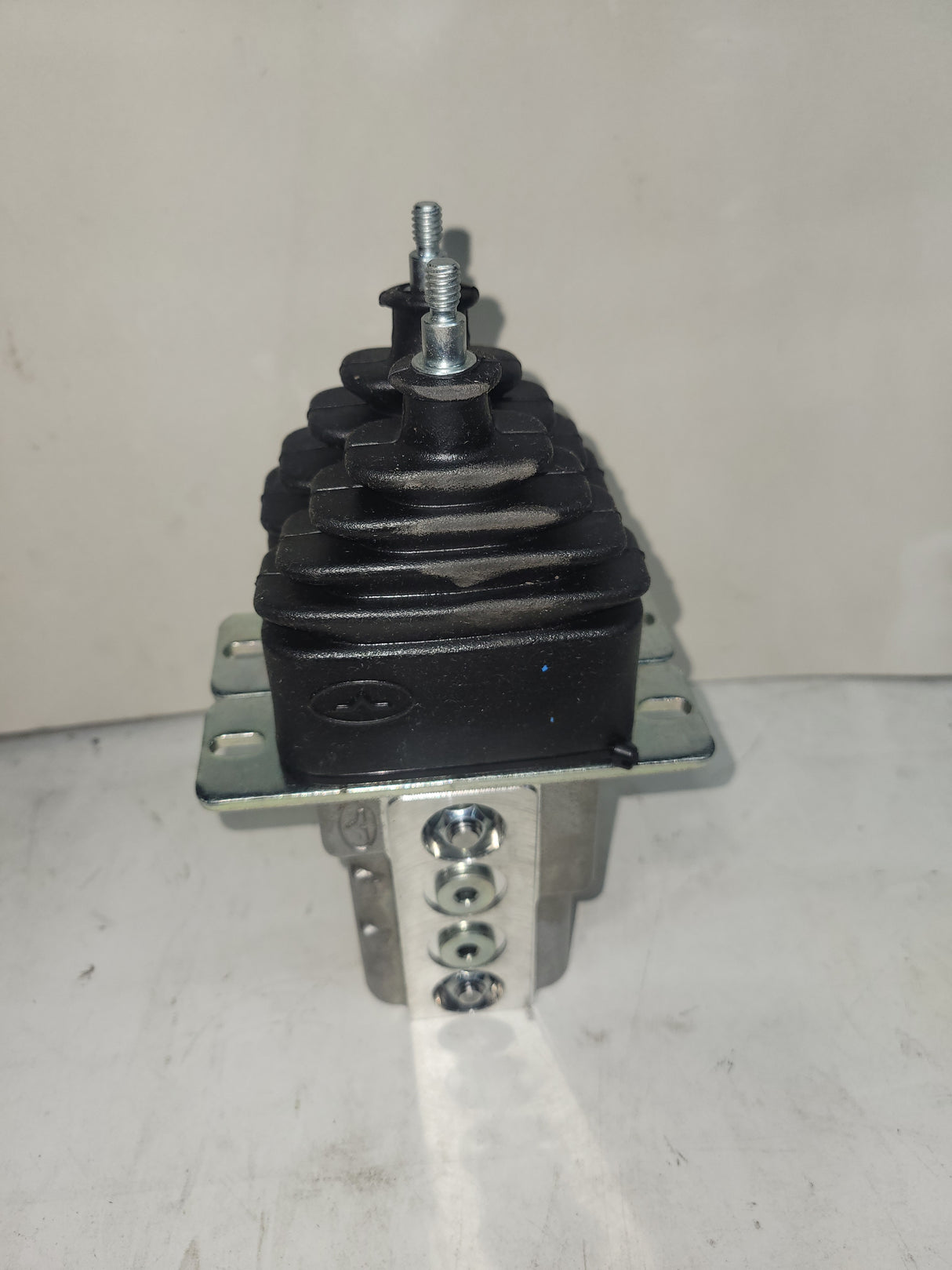 Traction Control Valve - TX-1000