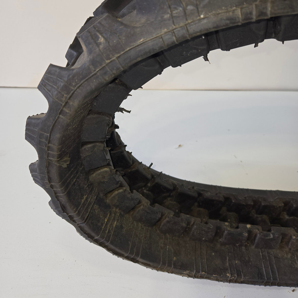 TRACK for TX-1000 Narrow (Classic), TX-1000 Turbo Narrow, TX-700 Narrow, Sprocket Driven Track - 138-0804 Aftermarket