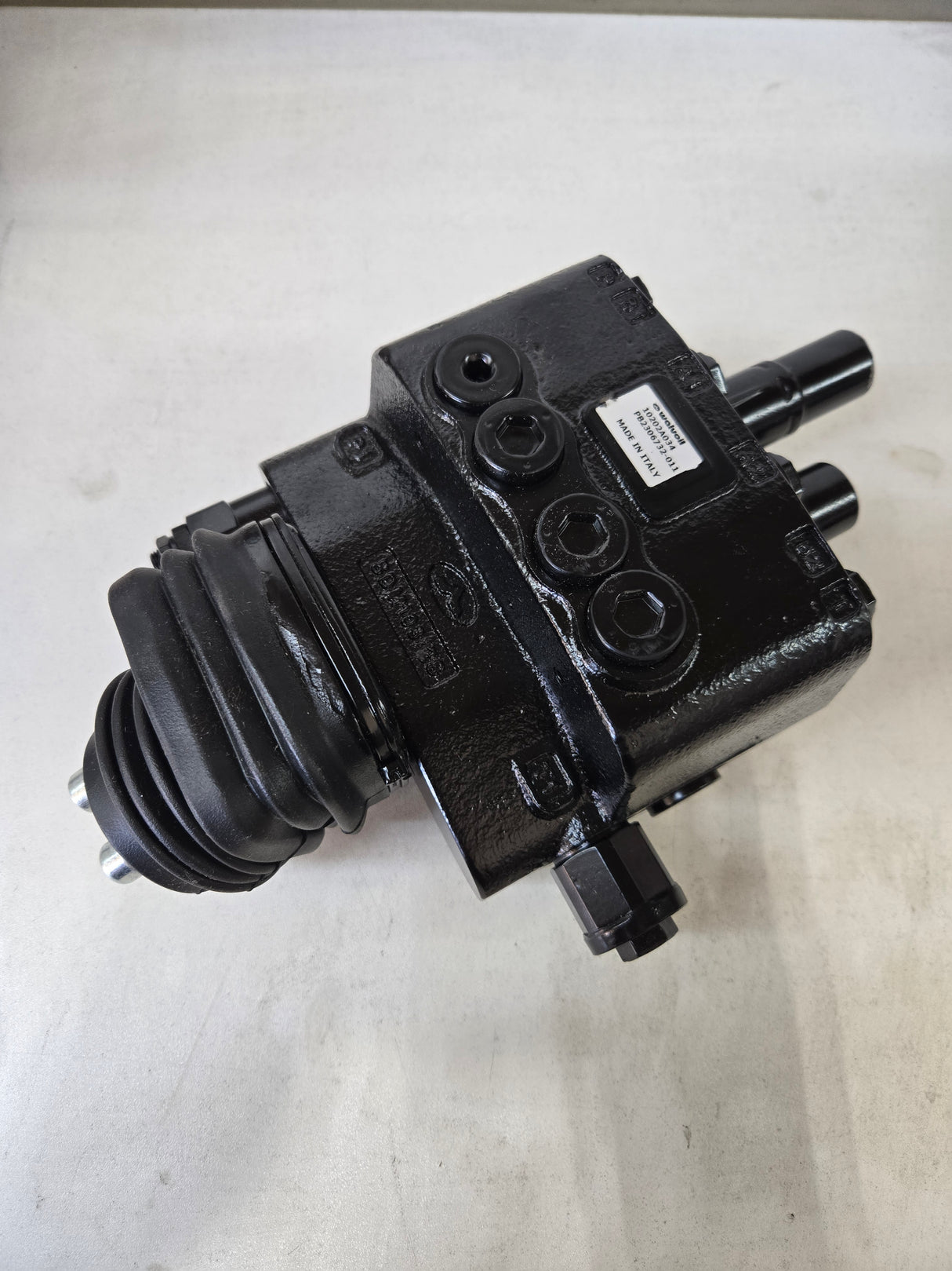 VALVE-2 SPOOL (Part #:144-7353)